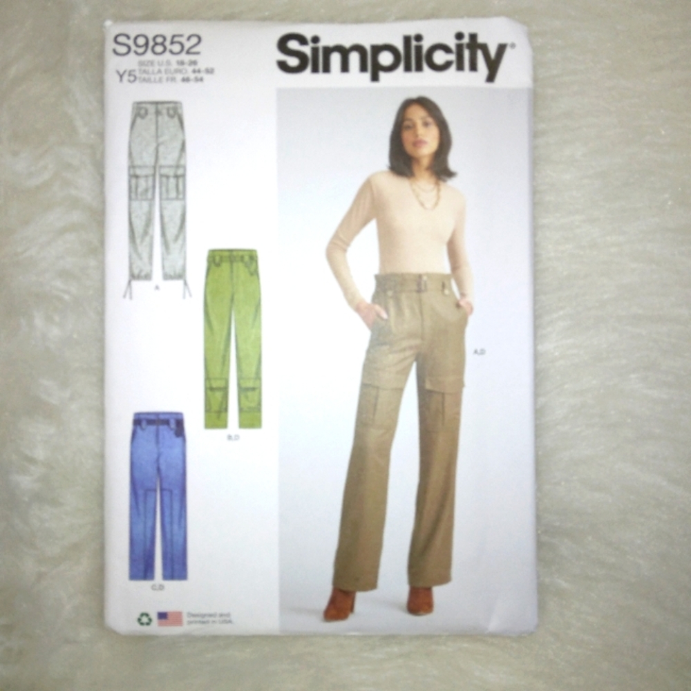 SIMPLICITY S9852 Sz 18-26 High Waist Cargo Pants With Clever Waistband Belt Carr